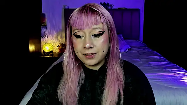 Alicefoxxx wonderlandxxx online show from April 25, 11:13 pm