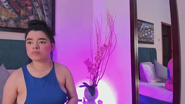 Snapshot of ValeriaBlythe chatting on February 17, 11:40 am ValeriaBlythe online show from February 17, 11:40 am