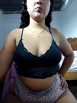 Aisha  zayed online show from March 10, 8:25 pm