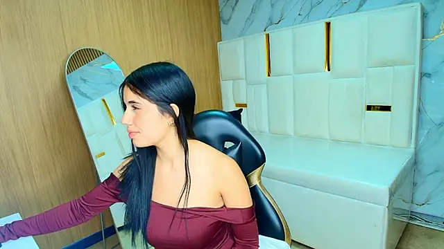 Samanttha tf online show from February 9, 3:05 pm