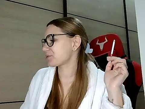 AlessiaandJay online show from April 1, 2:36 pm