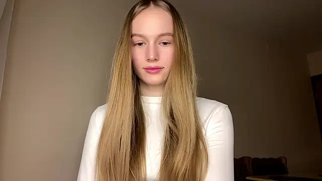 Snapshot of Viktoria_Vibes chatting on February 15, 3:31 pm Viktoria Vibes online show from February 15, 3:31 pm