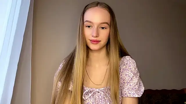 Snapshot of Viktoria_Vibes chatting on February 23, 2:58 pm Viktoria Vibes online show from February 23, 2:58 pm