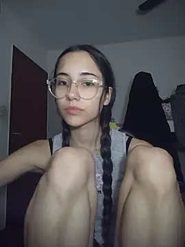 isaaabelaaa online show from April 25, 2:36 am