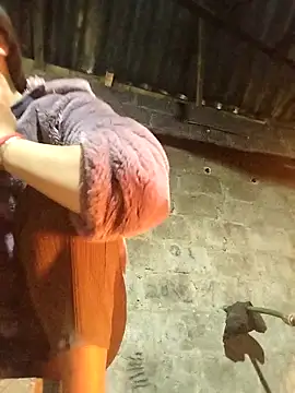 Yiyoongg online show from March 22, 12:03 am