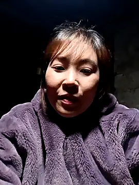 Yiyoongg online show from March 22, 12:19 pm