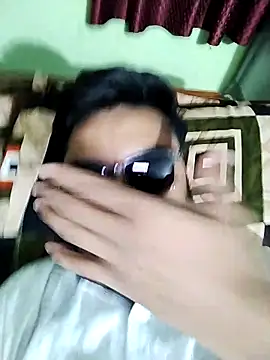 loyalboy 0052 online show from May 15, 6:26 pm