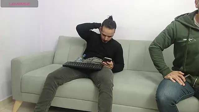 jhustin marcius online show from December 20, 2:24 pm