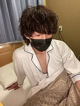 --ha-ru-- online show from May 18, 4:02 pm