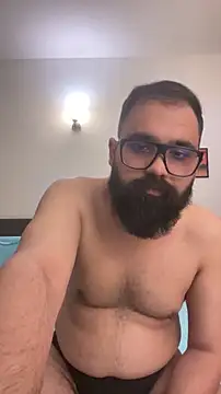 Snapshot of beerboy2222 chatting on June 5, 6:57 pm beerboy2222 online show from June 5, 6:57 pm