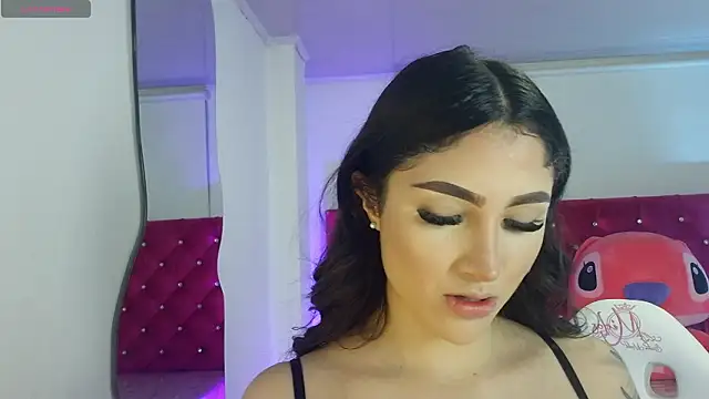 Snapshot of babyy_nicols_m chatting on February 21, 11:11 am babyy nicols m online show from February 21, 11:11 am