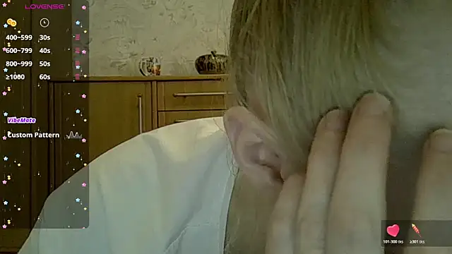 CurvyWild Lady30 online show from March 7, 1:08 pm