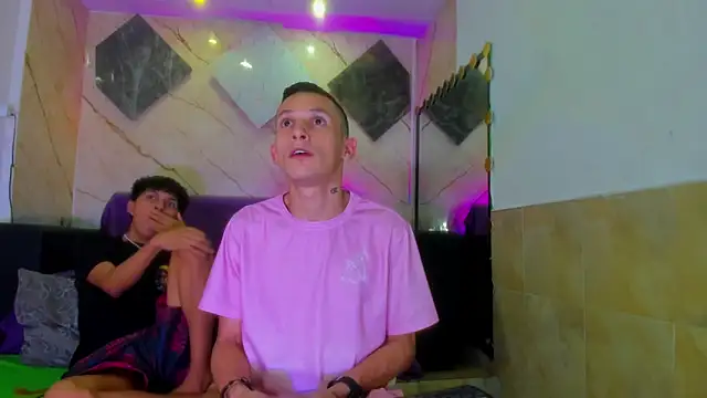 Snapshot of Isaak_26 chatting on February 20, 8:09 pm Isaak 26 online show from February 20, 8:09 pm