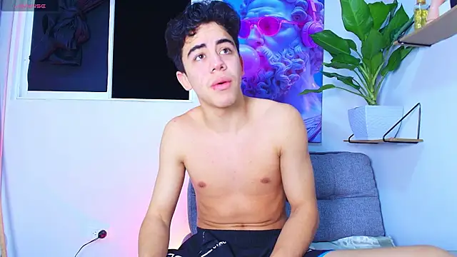 Gael moon  online show from March 1, 3:08 am