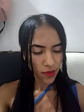 Snapshot of Alannys19 chatting on February 13, 4:41 am Alannys19 online show from February 13, 4:41 am