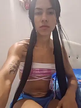 Snapshot of Alannys19 chatting on February 14, 2:52 am Alannys19 online show from February 14, 2:52 am