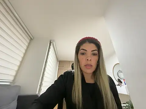 Encantadora Eva online show from February 12, 1:11 am