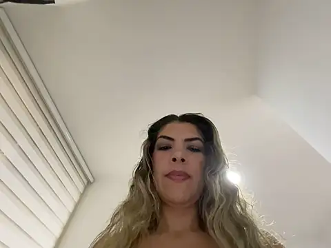 Encantadora Eva online show from February 28, 1:39 am