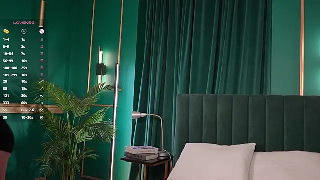 roxy morrison x online show from February 23, 5:43 pm