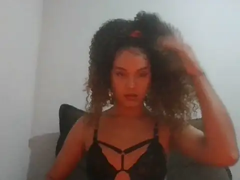 4petitosa  online show from August 2, 5:50 am