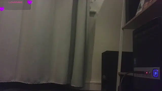 Petite Aurora online show from March 25, 7:42 pm