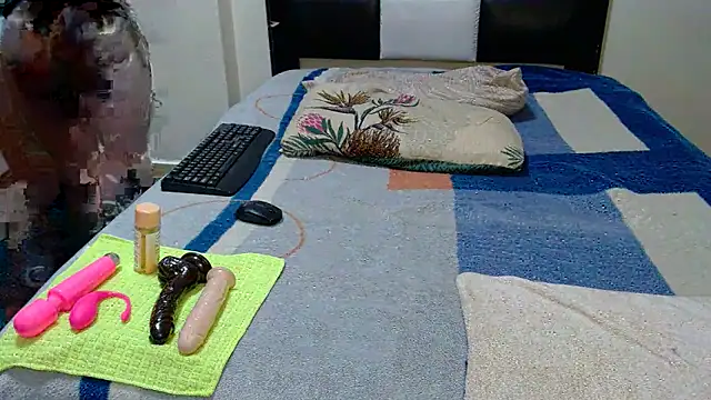 VeronaDimexx online show from March 15, 7:31 pm