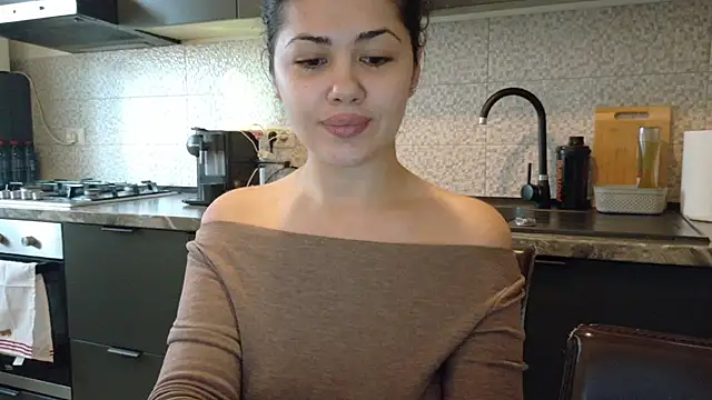 Sofimoon26 online show from February 18, 2:57 pm