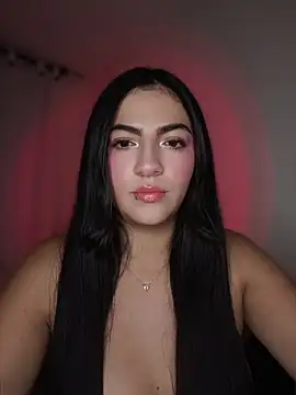 Alessia fiore333 online show from May 7, 1:33 am