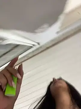 Nayhh online show from February 9, 1:09 am