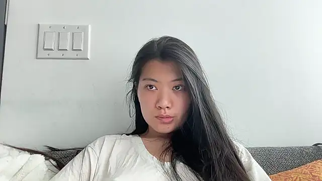 Snapshot of Joycelovely chatting on May 13, 6:05 pm Joycelovely online show from May 13, 6:05 pm