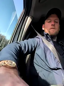 dave32000 online show from February 17, 11:07 am