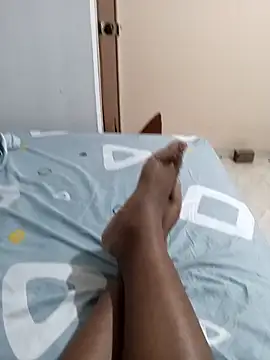 Snapshot of BellaRosa17 chatting on February 16, 7:26 am BellaRosa17 online show from February 16, 7:26 am