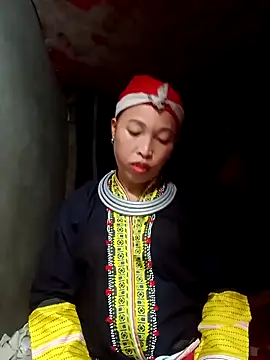 NAINKUTE online show from February 21, 2:56 am