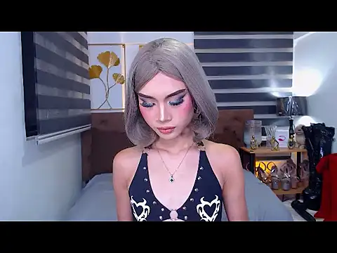 Snapshot of JuicyCockThea chatting on June 24, 2:27 pm JuicyCockThea online show from June 24, 2:27 pm