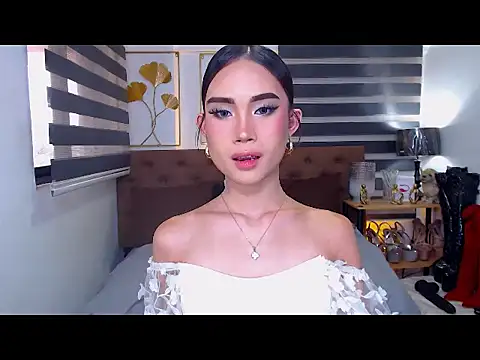 Snapshot of JuicyCockThea chatting on July 11, 7:22 am JuicyCockThea online show from July 11, 7:22 am