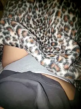 Snapshot of MarBurn chatting on February 27, 12:43 am MarBurn online show from February 27, 12:43 am