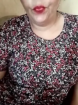 Snapshot of Simran_008 chatting on March 8, 2:04 am Simran 008 online show from March 8, 2:04 am