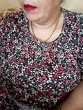 Snapshot of Simran_008 chatting on March 12, 6:19 am Simran 008 online show from March 12, 6:19 am