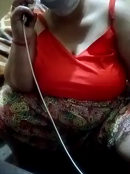 Snapshot of Simran_008 chatting on March 28, 4:39 pm Simran 008 online show from March 28, 4:39 pm