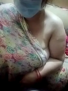 Snapshot of Simran_008 chatting on March 30, 10:33 pm Simran 008 online show from March 30, 10:33 pm