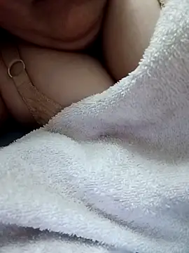 Snapshot of Simran_008 chatting on April 4, 11:35 pm Simran 008 online show from April 4, 11:35 pm