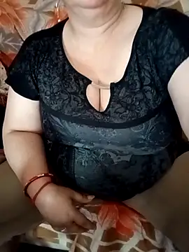 Snapshot of Simran_008 chatting on April 7, 5:08 am Simran 008 online show from April 7, 5:08 am