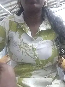 Snapshot of telugusailaja chatting on February 16, 5:20 pm telugusailaja online show from February 16, 5:20 pm