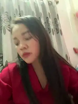 Snapshot of Strawberry-wet chatting on February 10, 2:15 am Strawberry-wet online show from February 10, 2:15 am