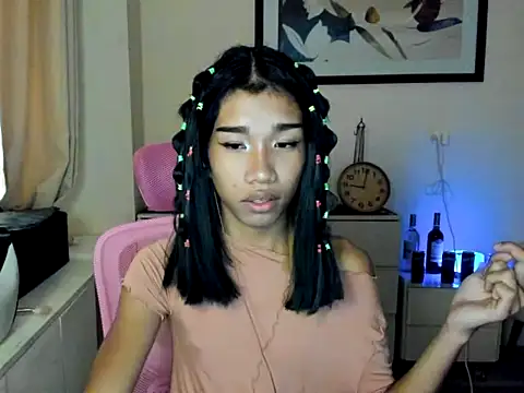 Snapshot of Queenoflustx chatting on August 2, 7:07 am Queenoflustx online show from August 2, 7:07 am