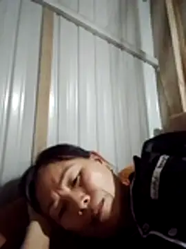 Snapshot of Kiss_love2 chatting on July 7, 11:42 pm Kiss love2 online show from July 7, 11:42 pm