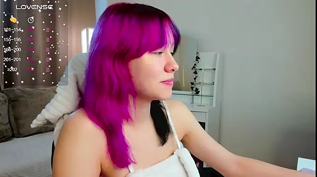 Snapshot of EmilyTrase chatting on June 23, 1:03 am EmilyTrase online show from June 23, 1:03 am