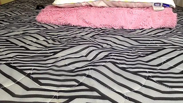 Snapshot of Spicycindy123 chatting on February 26, 9:52 am Spicycindy123 online show from February 26, 9:52 am