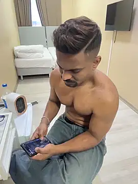 Snapshot of bhagihero chatting on February 19, 7:04 am bhagihero online show from February 19, 7:04 am