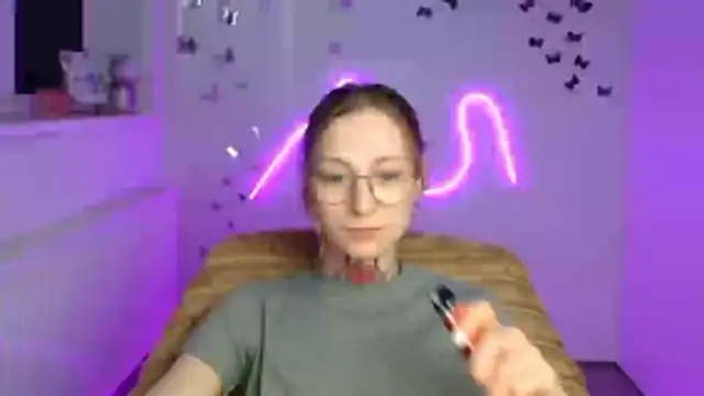 Esmi Winter online show from March 23, 12:20 pm